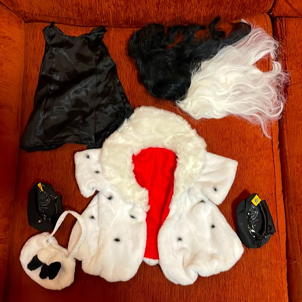 Build a bear Cruela outfit